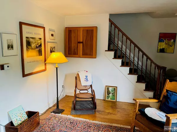 Teaneck, NJ 07666,1086 Margaret ST