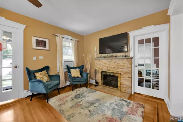 Teaneck, NJ 07666,1172 Margaret ST