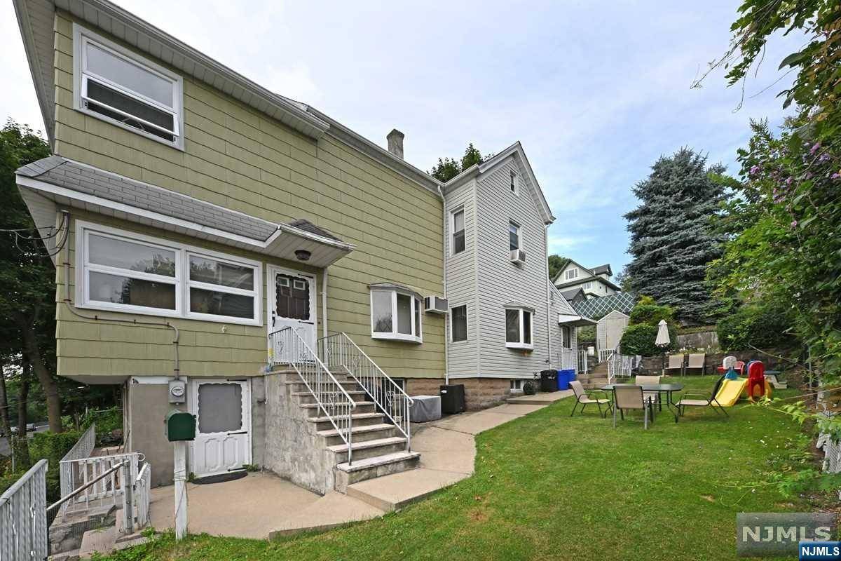 Carlstadt, NJ 07072,606 5th ST
