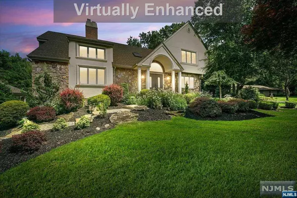 River Vale, NJ 07675,556 Barr CT