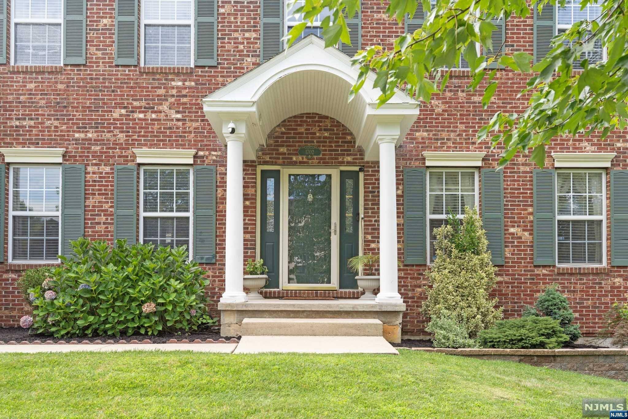 Greenwich, NJ 08886,1702 Washington Valley DR