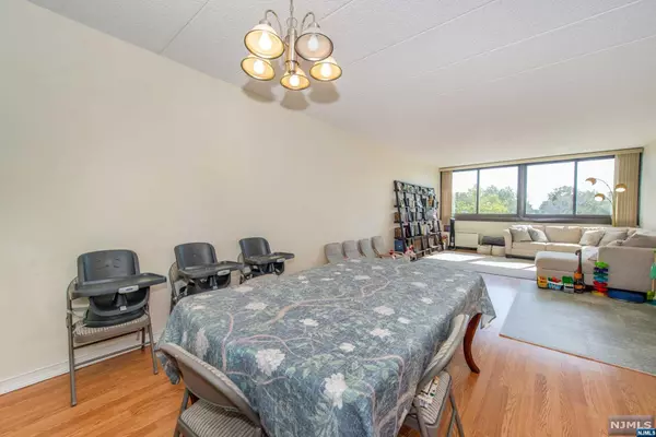 Passaic, NJ 07055,170-202 Lafayette AVE #3I