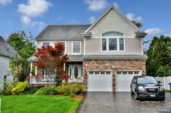 Waldwick, NJ 07463,6 Wayne CT
