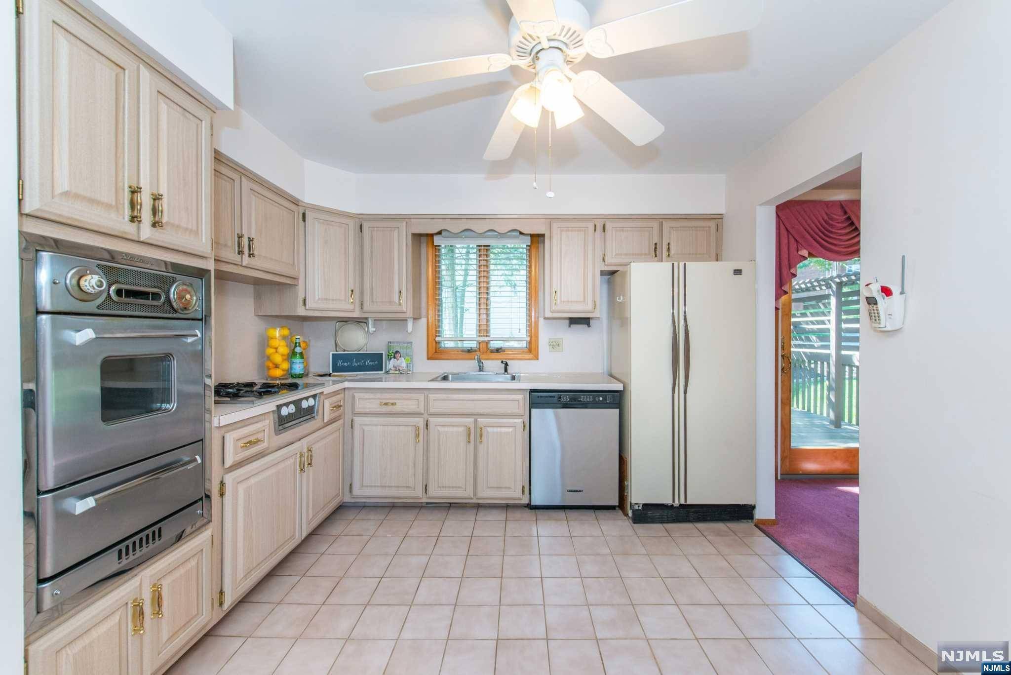 Cedar Grove, NJ 07009,4 Hilltop DR