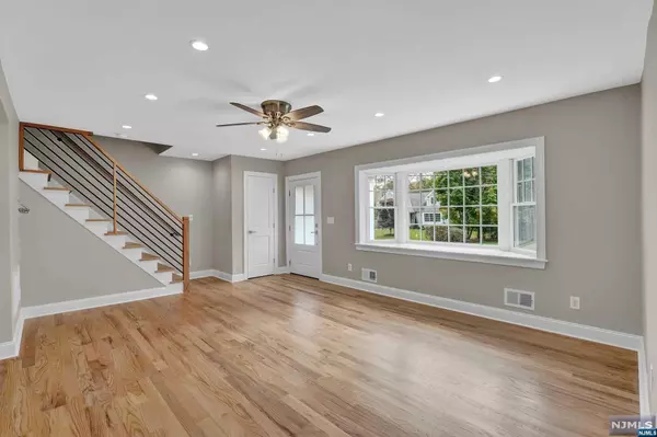 Wyckoff, NJ 07481,357 Sunset BLVD