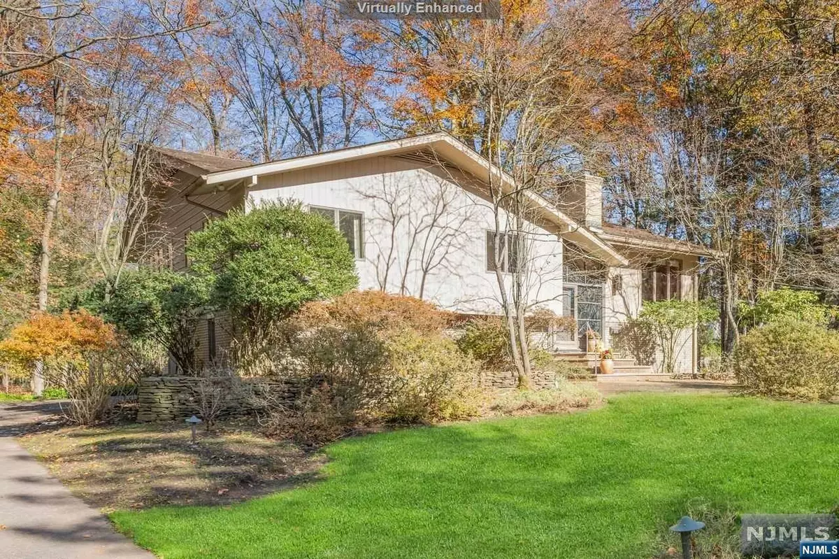 Haworth, NJ 07641,597 Beech ST