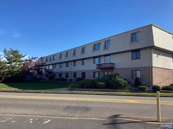 846 Riverside AVE #5, Lyndhurst, NJ 07071