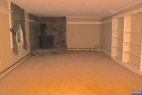 Denville Township, NJ 07834,60 Cedar Lake RD