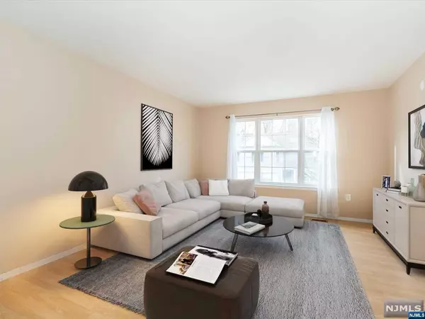 Wayne, NJ 07470,96 Rock RD