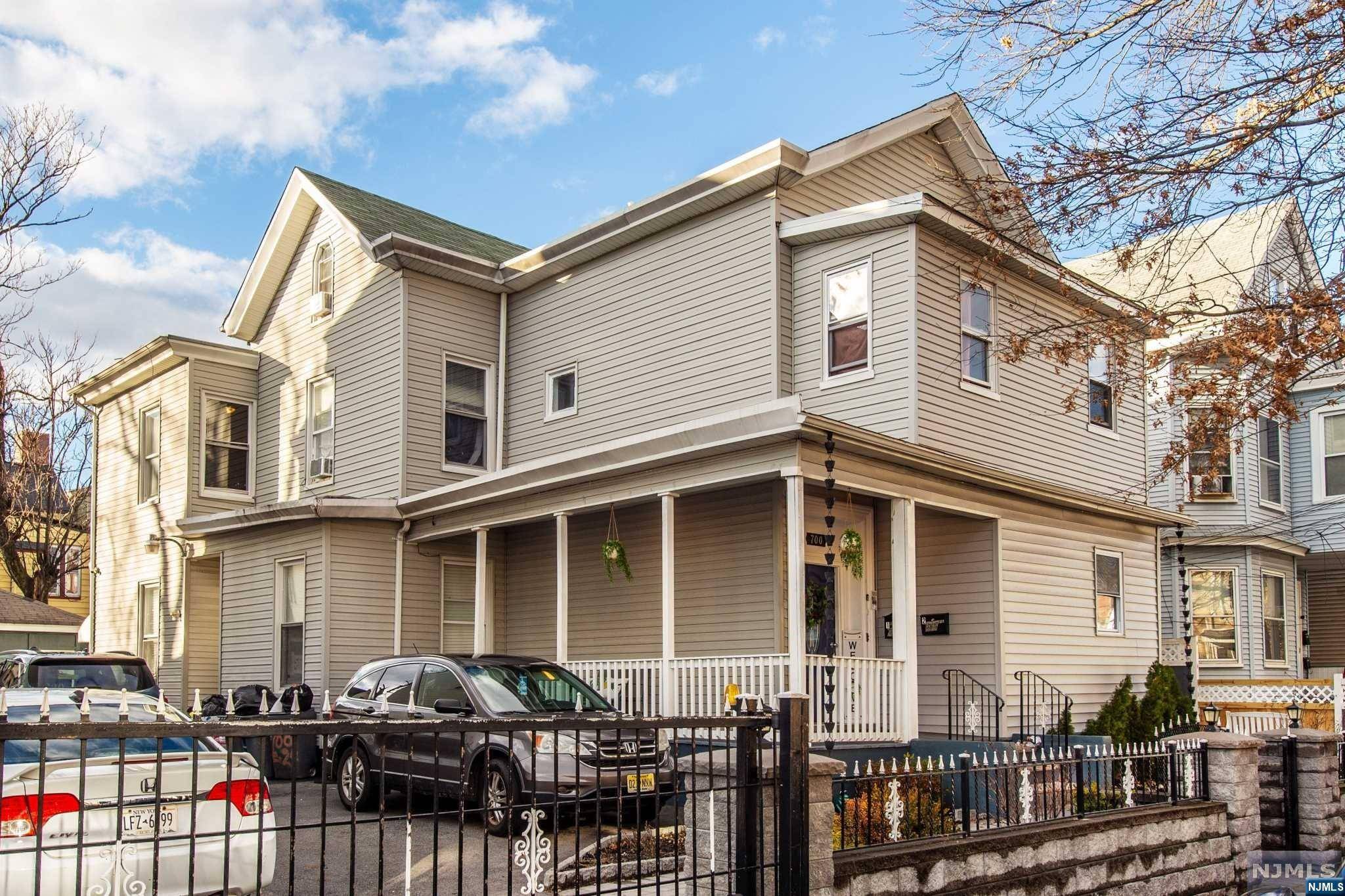 700-702 E 24th ST, Paterson, NJ 07504