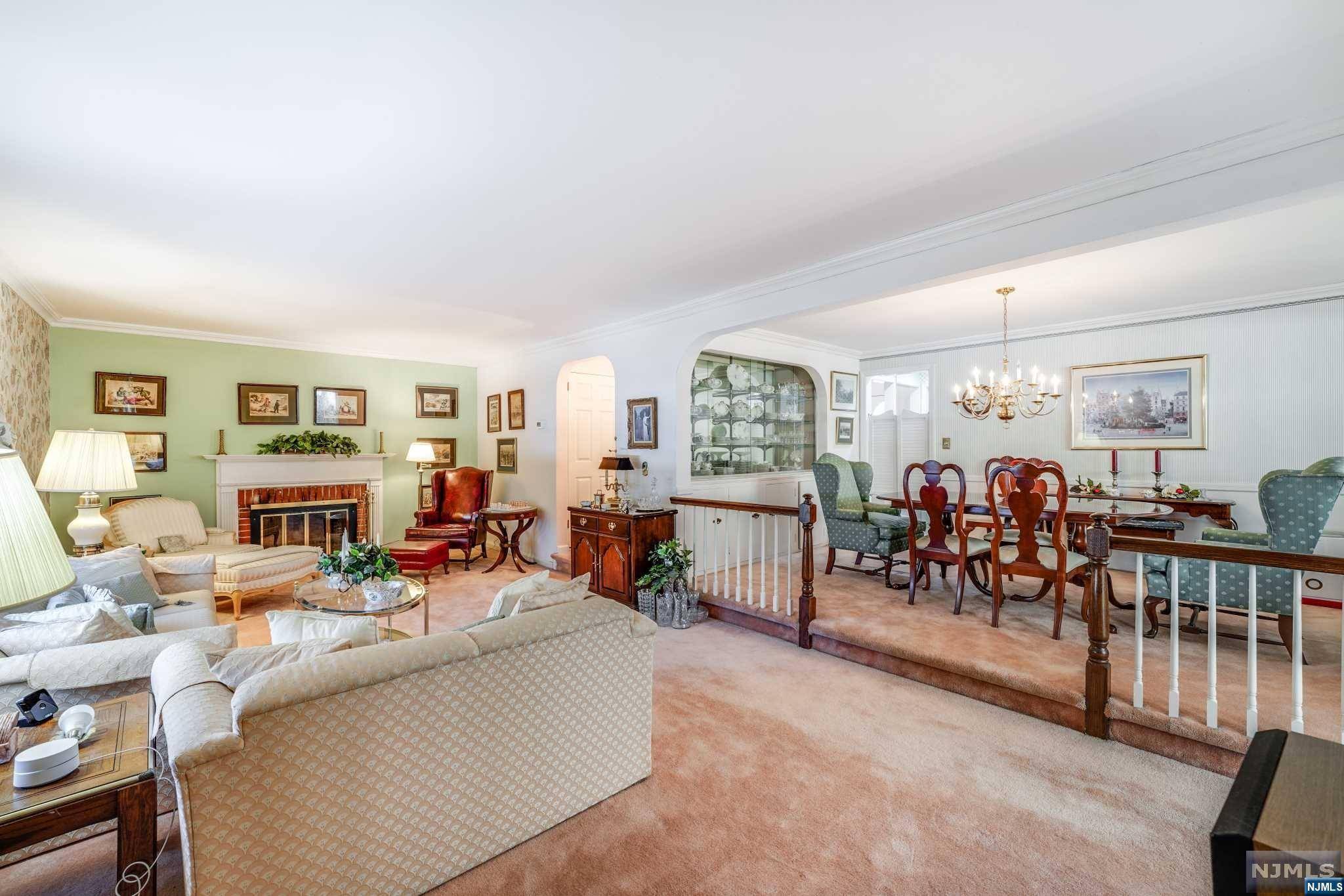 Oradell, NJ 07649,453 Grant AVE