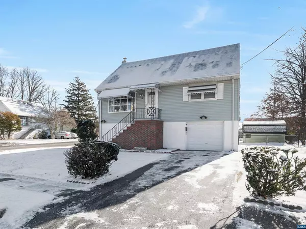 Little Ferry, NJ 07643,31 Carlson ST