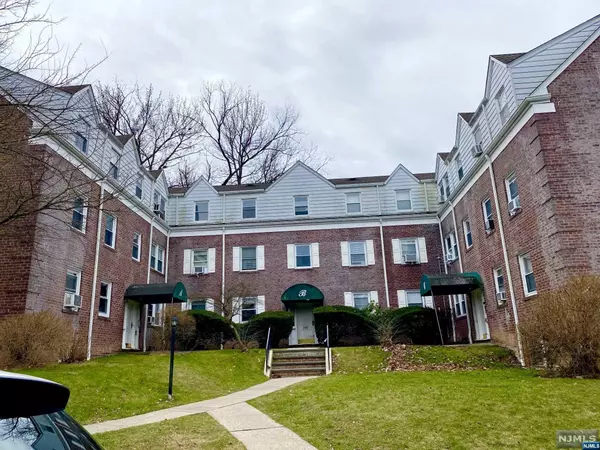140 W Englewood AVE #5B, Teaneck, NJ 07666