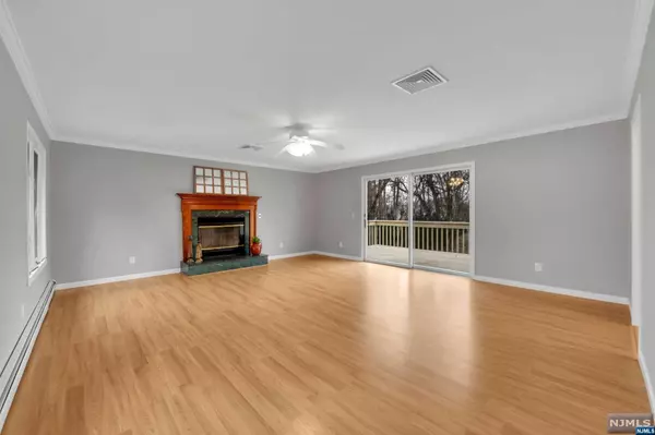 Twp Of Washington, NJ 07676,761 Washington AVE