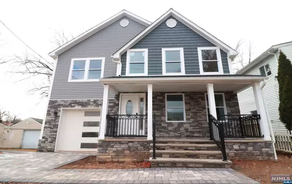174 Manhattan AVE, Teaneck, NJ 07666