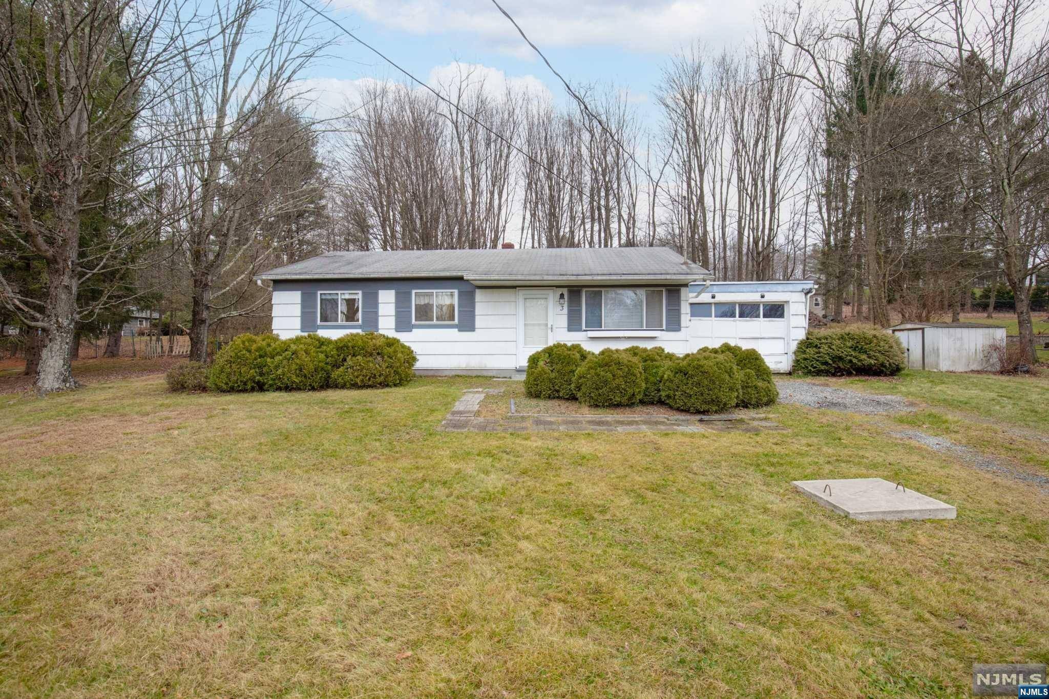 3 2nd Lt J T Wroblewsk LN, Jefferson Township, NJ 07438