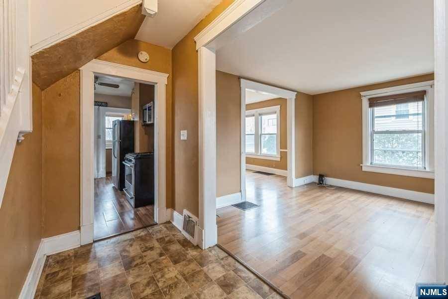 Cranford, NJ 07016,350 E North AVE