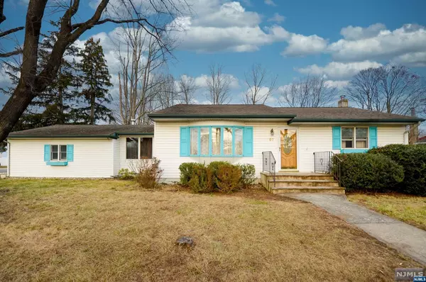 97 Jefferson AVE, Pompton Lakes, NJ 07442