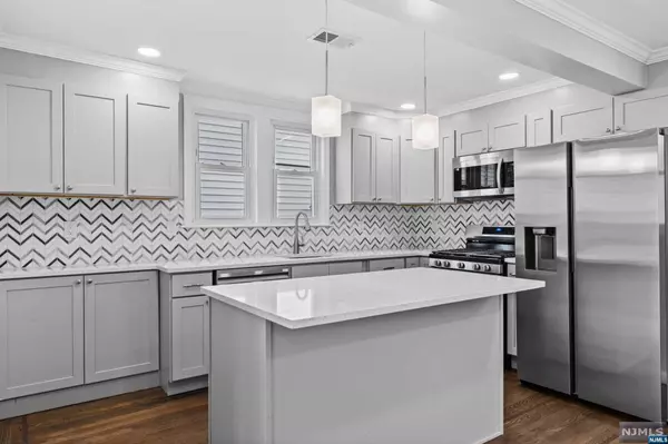 Secaucus, NJ 07094,737 Humboldt ST