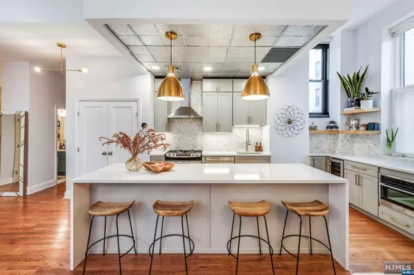 167 Wayne ST #104, Jersey City, NJ 07302