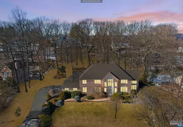 8 Canterbury RD, Denville Township, NJ 07834