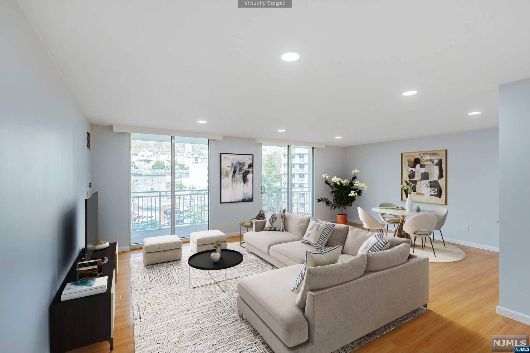 Edgewater, NJ 07020,1077 River RD #706