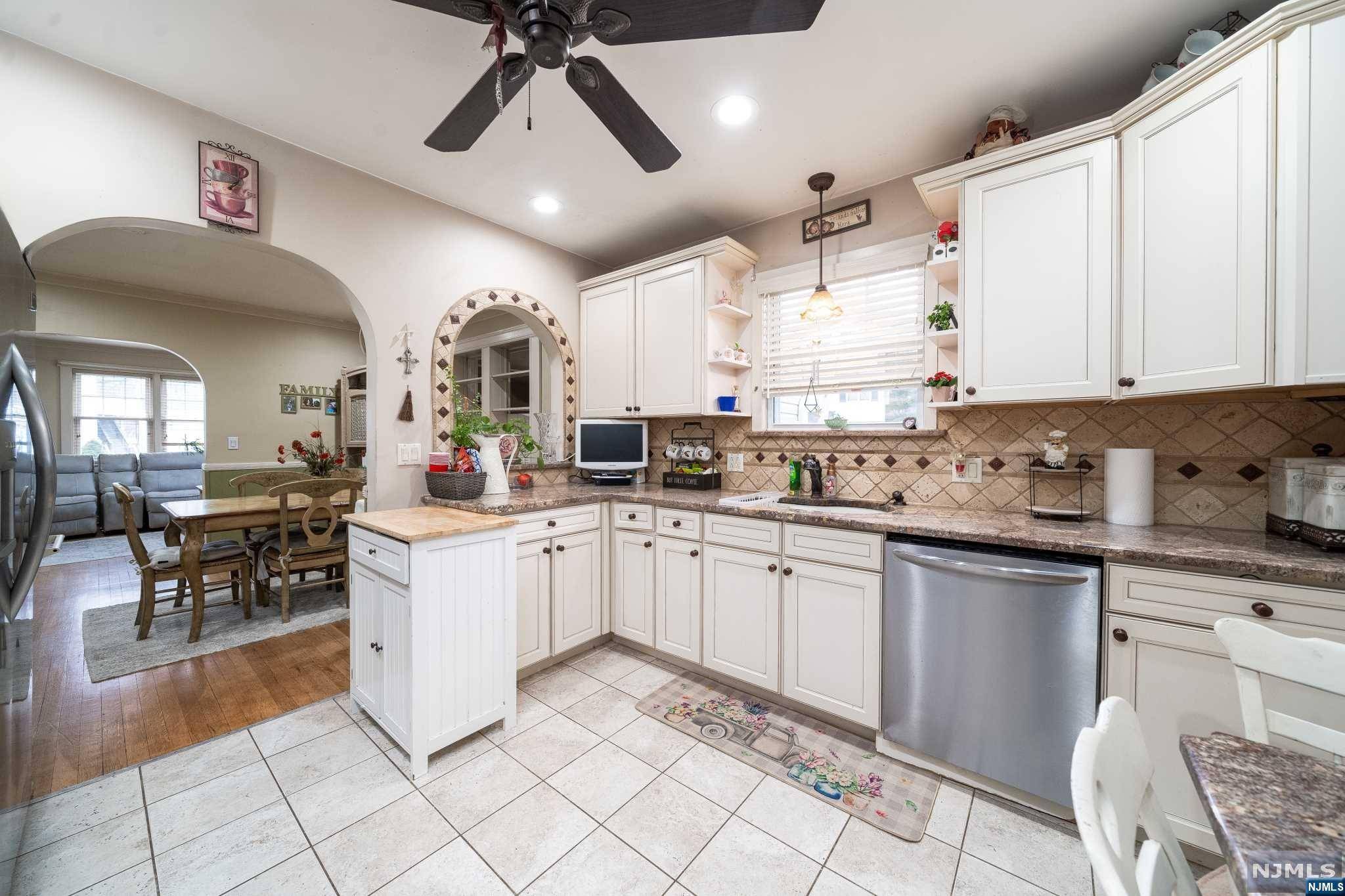 Woodland Park, NJ 07424,155 Bergen BLVD
