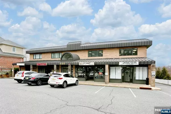 North Haledon, NJ 07508,886 Belmont AVE