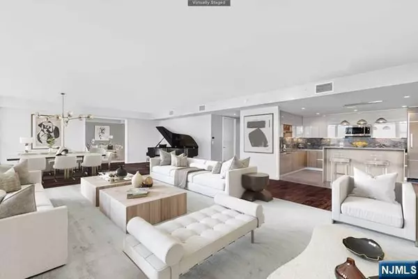 Weehawken, NJ 07086,1000 Ave At Port Imperial #TH 104