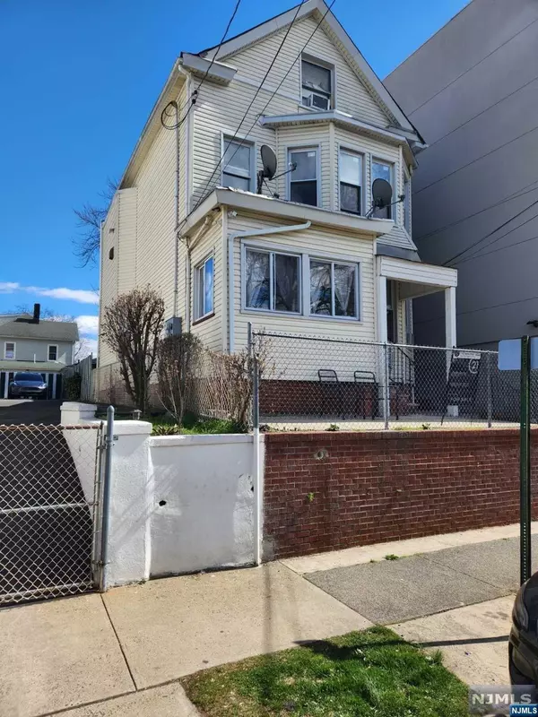 519 E 24th ST, Paterson, NJ 07514