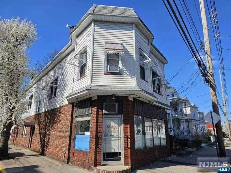 59 Locust AVE, Wallington, NJ 07057