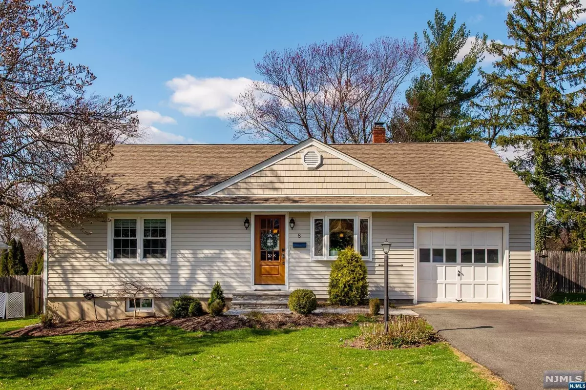 Wayne, NJ 07470,8 Wendt LN