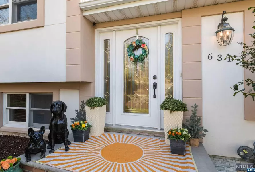 631 Birch AVE, River Vale, NJ 07675