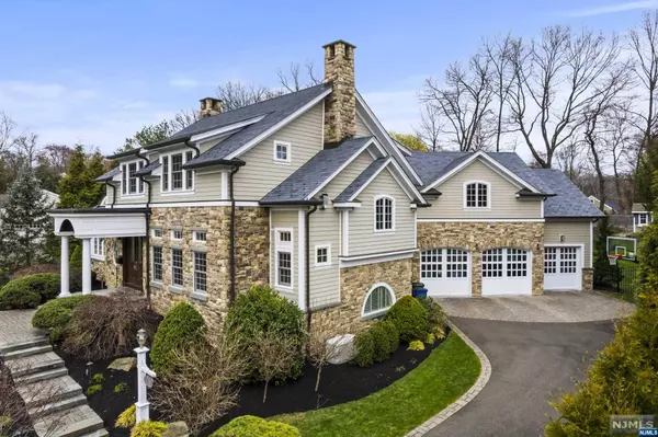 Wyckoff, NJ 07481,469 Fairfield RD