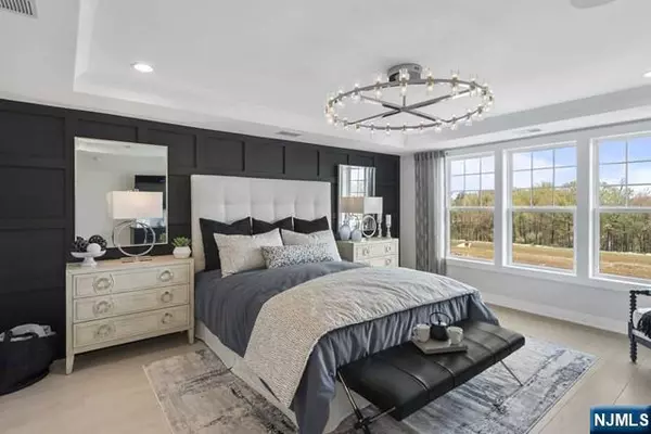 Upper Saddle River, NJ 07458,26 Goldfinch DR