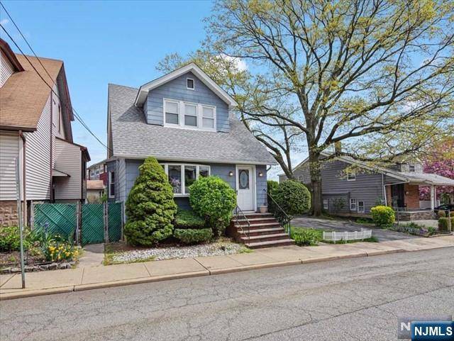 25 Garden PL,  Edgewater,  NJ 07020