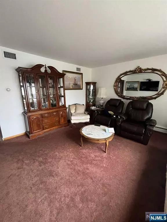 Elmwood Park, NJ 07407,177 Falmouth AVE