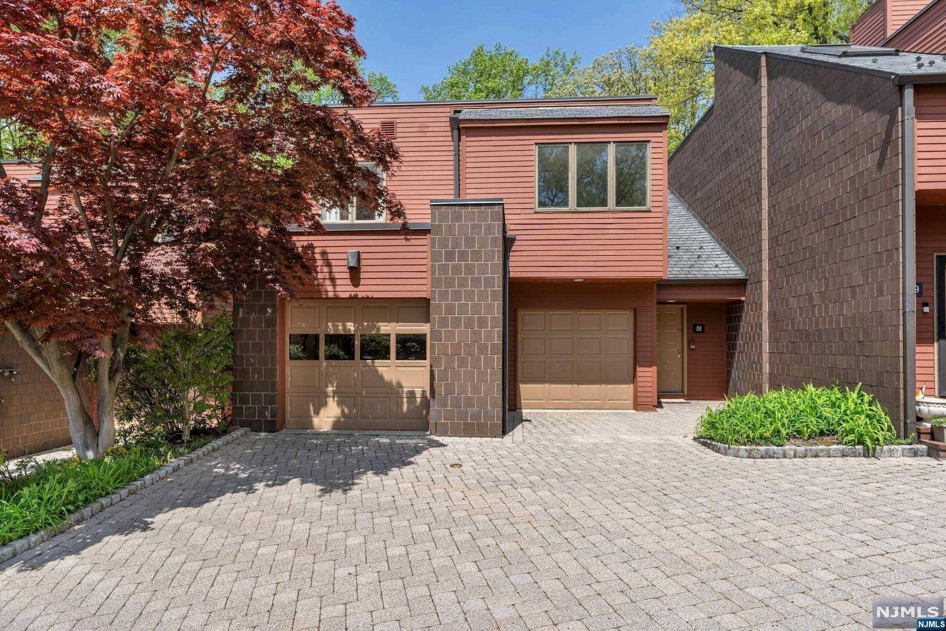 51 Old Quarry RD, Englewood, NJ 07631