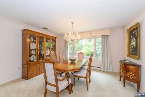 Montville Township, NJ 07058,1 Spruce LN