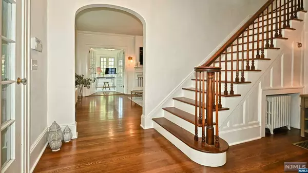 Rutherford, NJ 07070,151 Woodland AVE