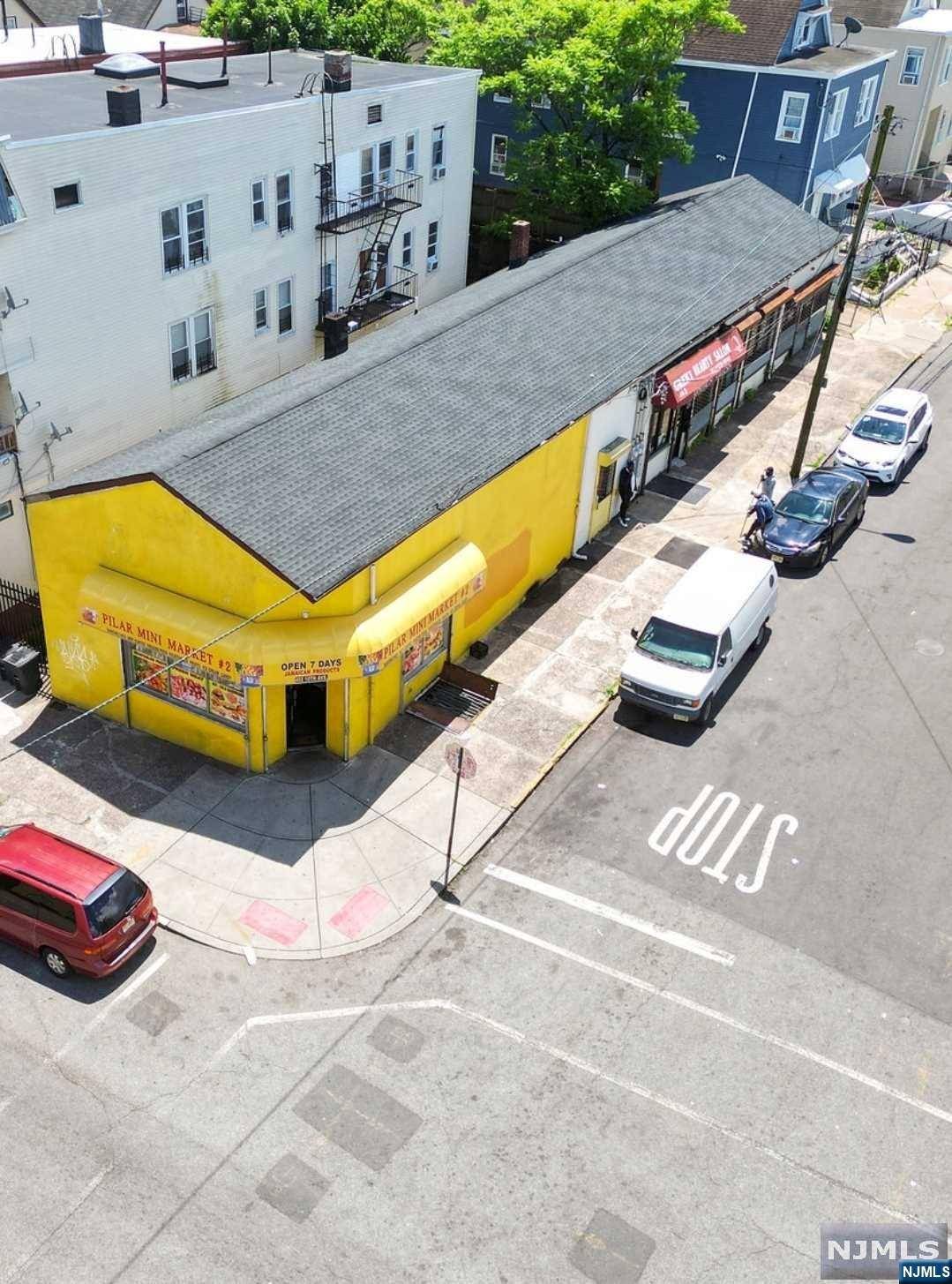 402 10th AVE, Paterson, NJ 07514