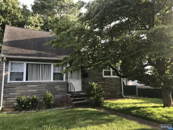 7-24 Oak ST, Fair Lawn, NJ 07410