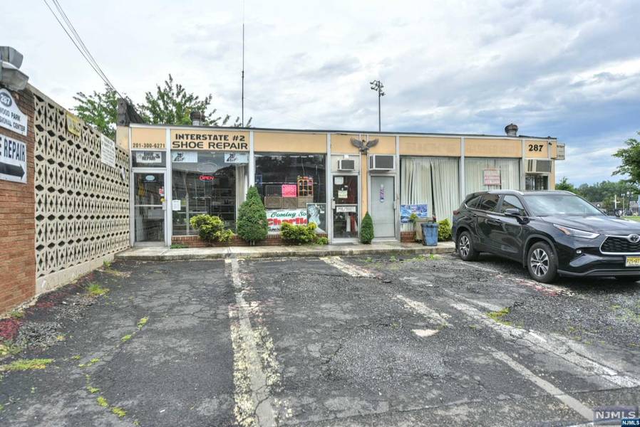 287 Market ST, Elmwood Park, NJ 07407