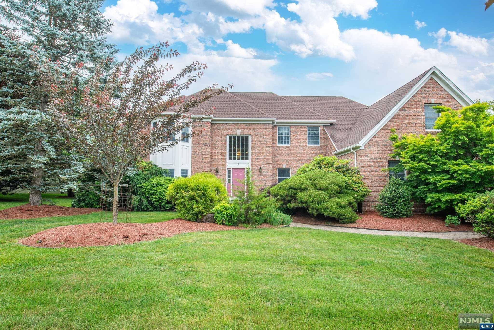 2 James TER, Montville Township, NJ 07082