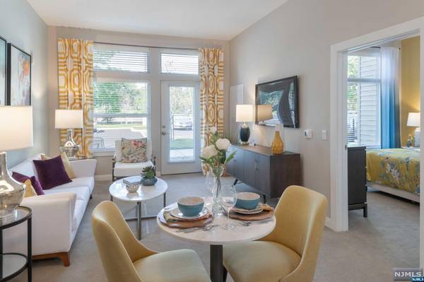 1139 Hamburg TPKE #1243, Wayne, NJ 07470
