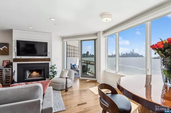 600 Harbor BLVD #0862, Weehawken, NJ 07086