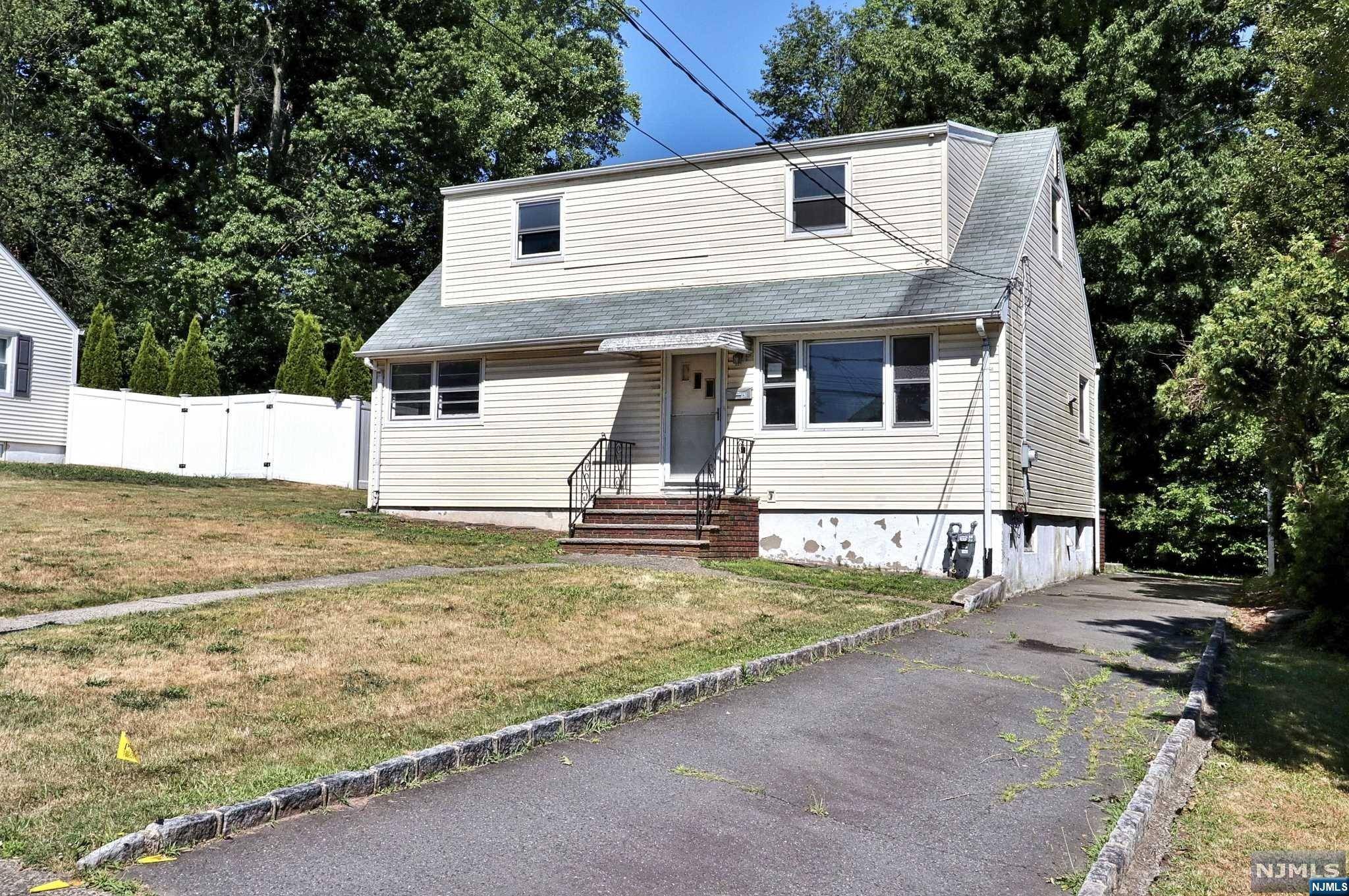 Nutley, NJ 07110,131 Kenzel AVE