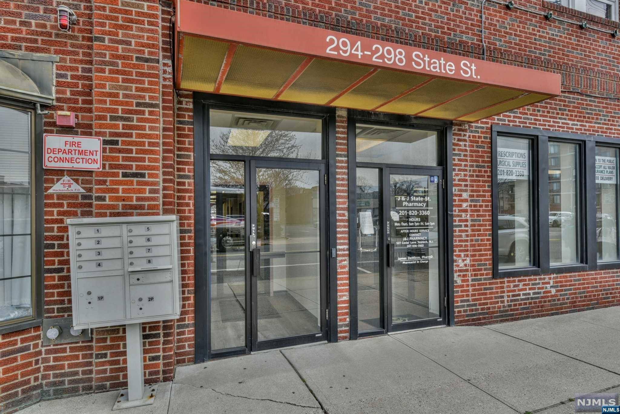 Hackensack, NJ 07601,294-298 State ST