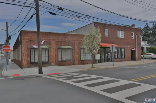 Hackensack, NJ 07601,294-298 State ST