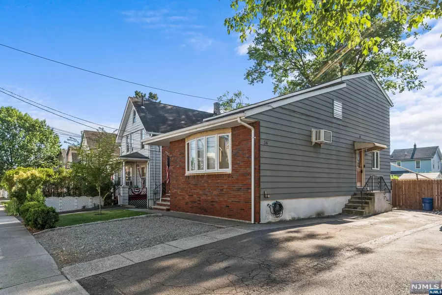 34 Teaneck RD, Ridgefield Park, NJ 07660